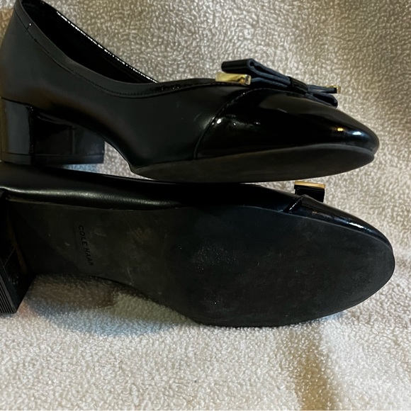New Cole Haan black patent loafer style shoes. Size 6 - Picture 3 of 4